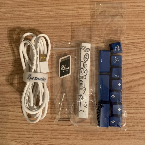 Ducky One 2 Mini RGB Mechanical Keyboard - Picture 3 of 5